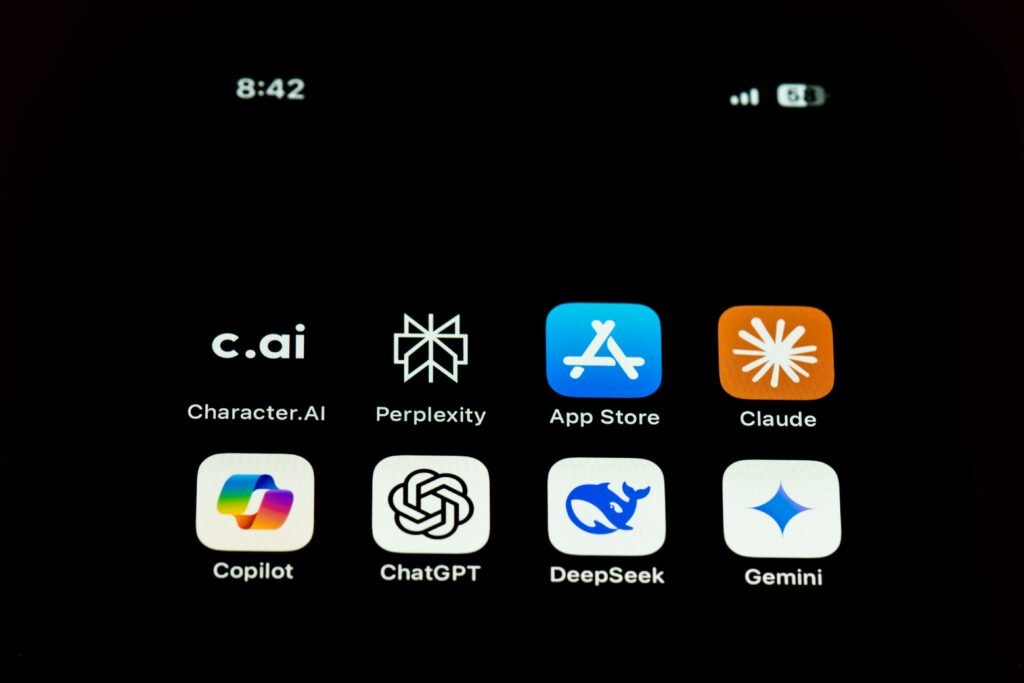 ChatGPT, Copilot und DeepSeek im Vergleich aus Unternehmenssicht
